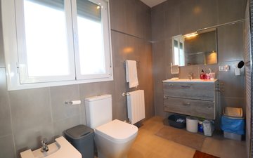 Property slide 41