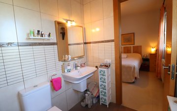 Property slide 34