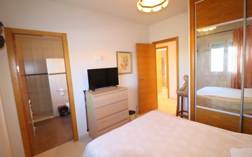 Property slide 32