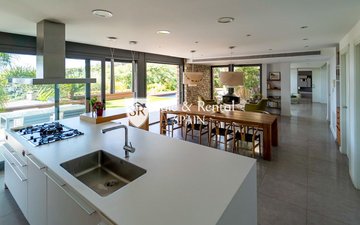 Property slide 5