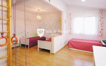 Property slide 15