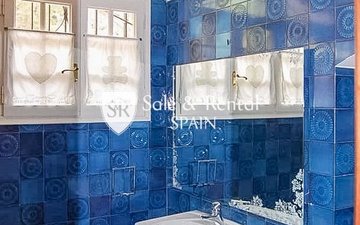 Property slide 40