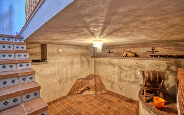 Property slide 32