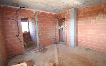 Property slide 32