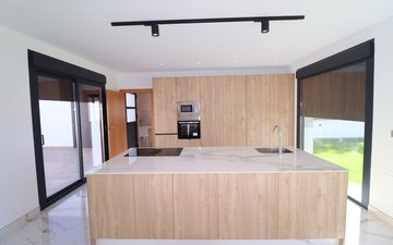 Property slide 17