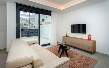 Property slide 10