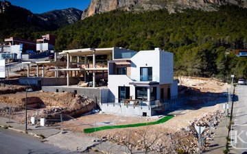 Property slide 20