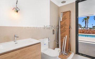 Property slide 16