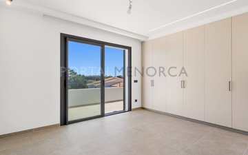 Property slide 22