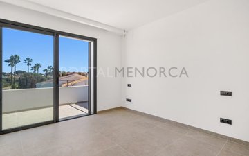 Property slide 32