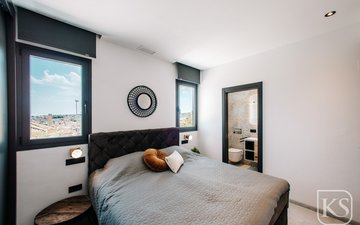 Property slide 22