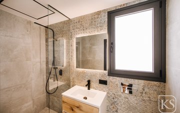Property slide 25