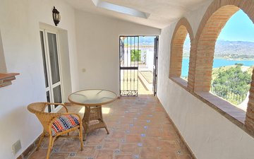 Property slide 28