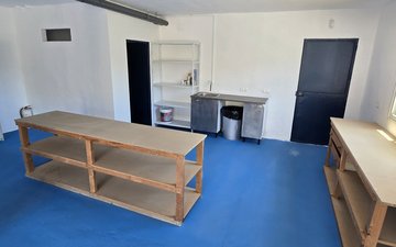 Property slide 32