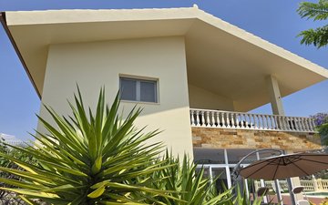 Property slide 15