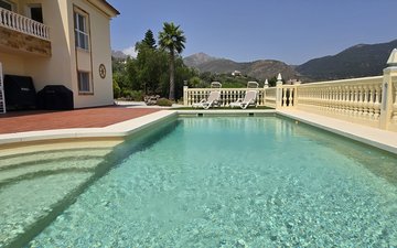 Property slide 21