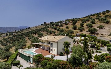 Property slide 10