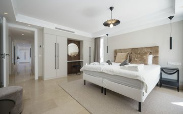 Property slide 20