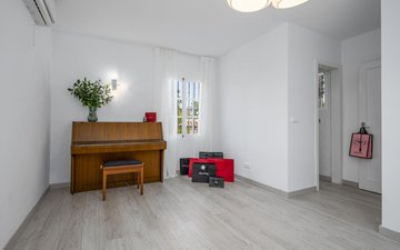Property slide 20