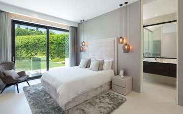 Property slide 18
