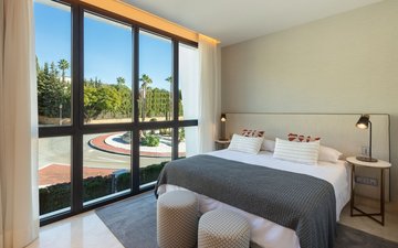 Property slide 22