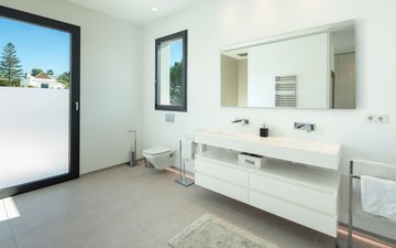 Property slide 22