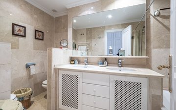 Property slide 15