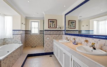 Property slide 14
