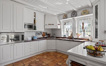 Property slide 21