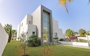 Property slide 14
