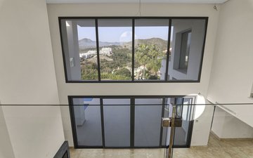 Property slide 31