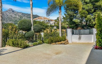Property slide 46