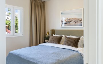 Property slide 25