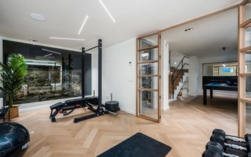 Property slide 46