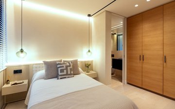 Property slide 32