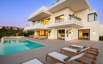 Property slide 25
