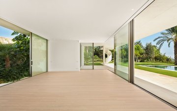 Property slide 14
