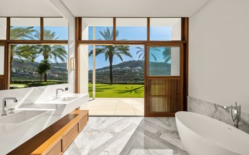 Property slide 17