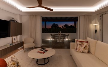 Property slide 32