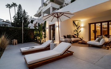 Property slide 18