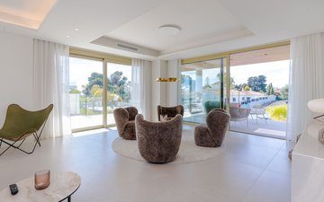 Property slide 21