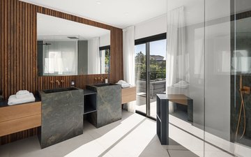Property slide 16