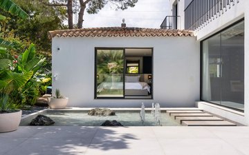 Property slide 32
