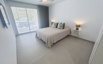 Property slide 40