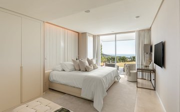 Property slide 21