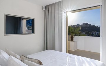 Property slide 25