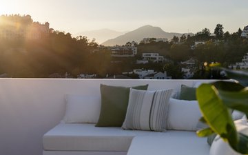 Property slide 32