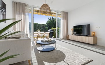 Property slide 22