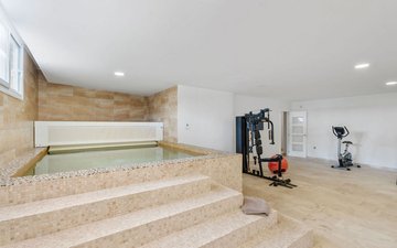 Property slide 31
