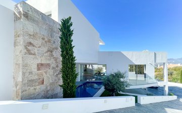 Property slide 20